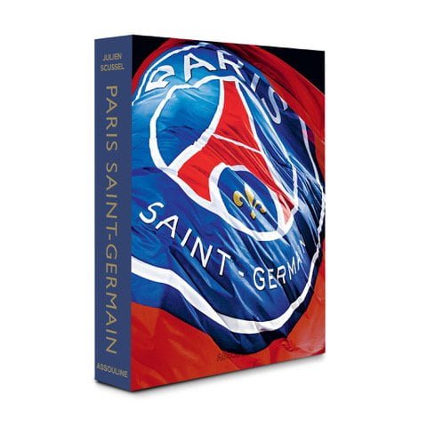 PSG 3D Cover Paris Saint-Germain : "Au plus près des étoiles", le livre photo qui raconte les coulisses