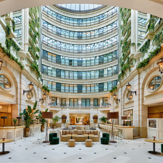 Tea Time au Paris Marriott Champs-Élysées, quand le chic parisien rencontre l’art du thé